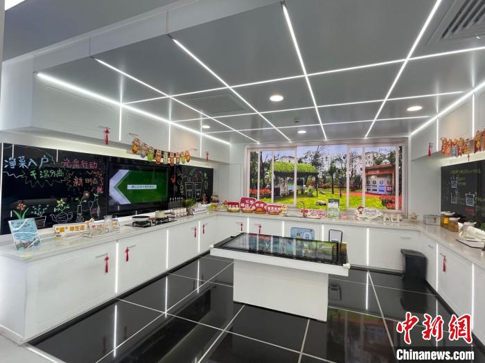 虹口区生活垃圾分类科普馆内景 樊中华 摄